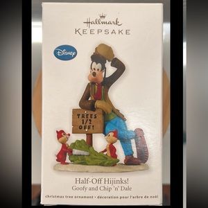 Hallmark Keepsake Ornament Half-Off Hijinks! Goofy and Chip n' Dale